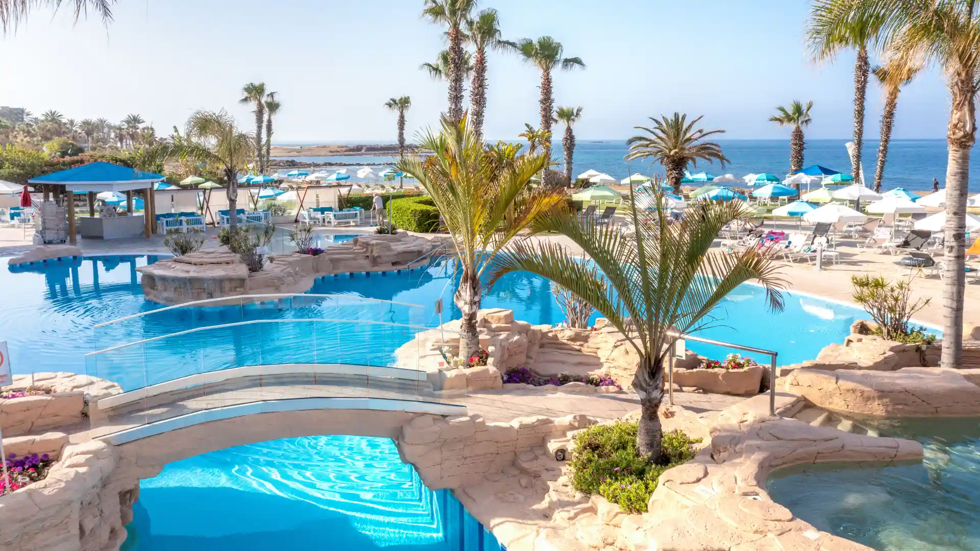 Leonardo Cypria Bay - Pool Pleasure