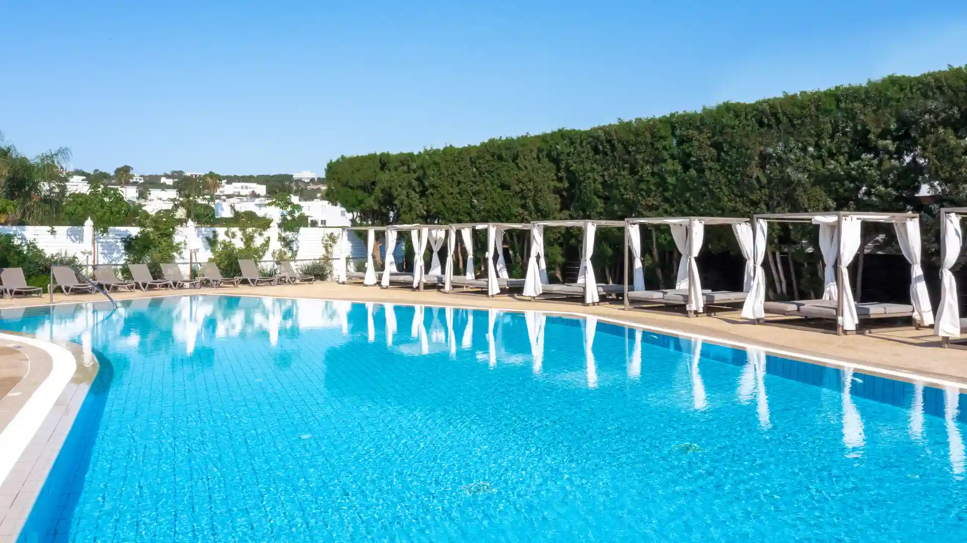 Leonardo Crystal Cove Hotel & Spa by the Sea & Spa - Outdoor Pool