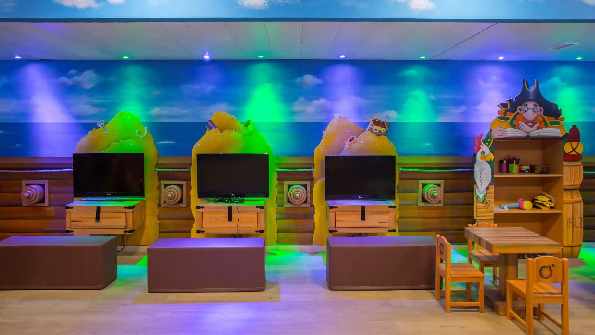 Leonardo Hotels & Resorts Mediterranean - kidsClub_01