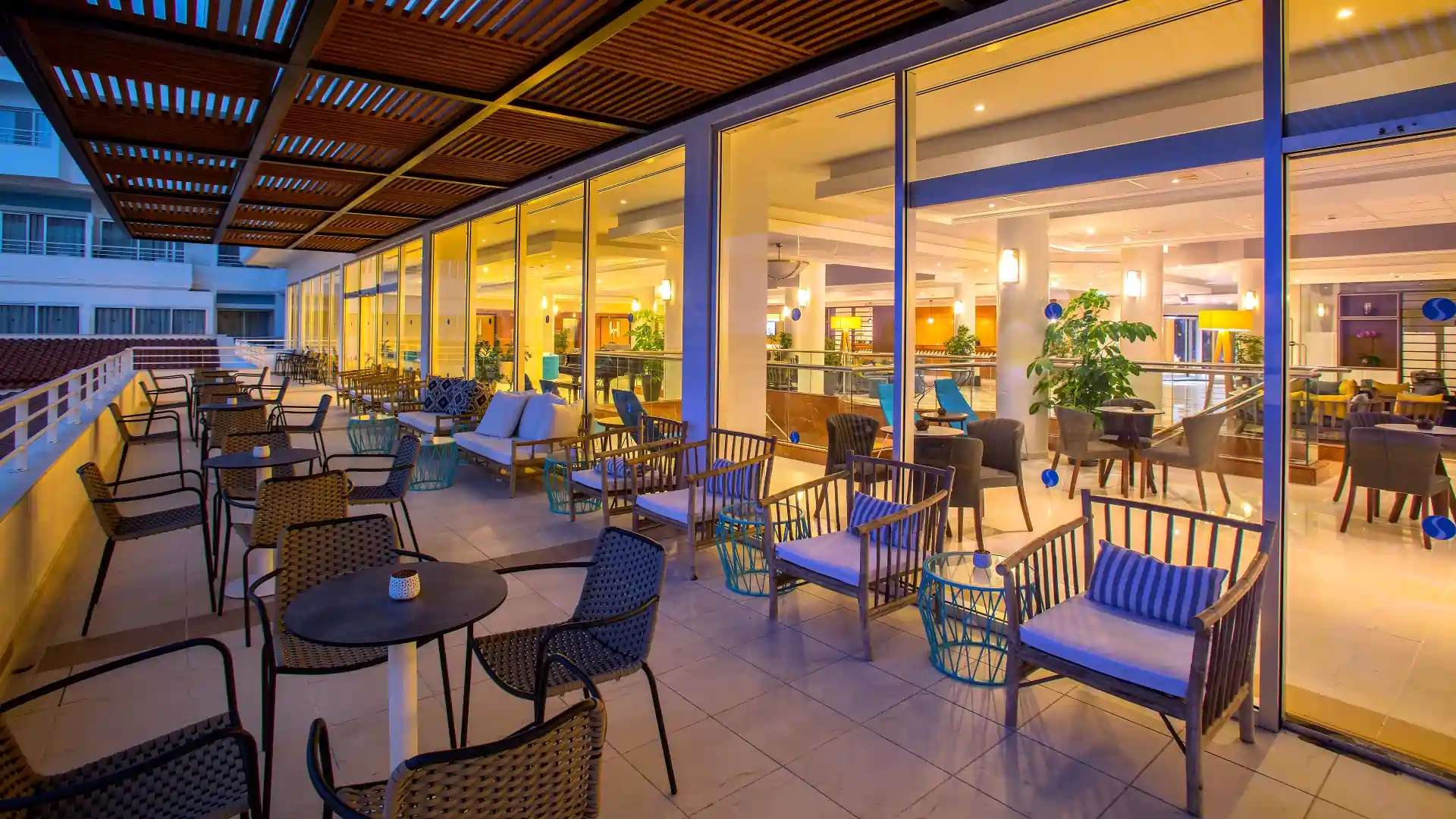 Leonardo Hotels & Resorts Mediterranean - lobbyBar_02