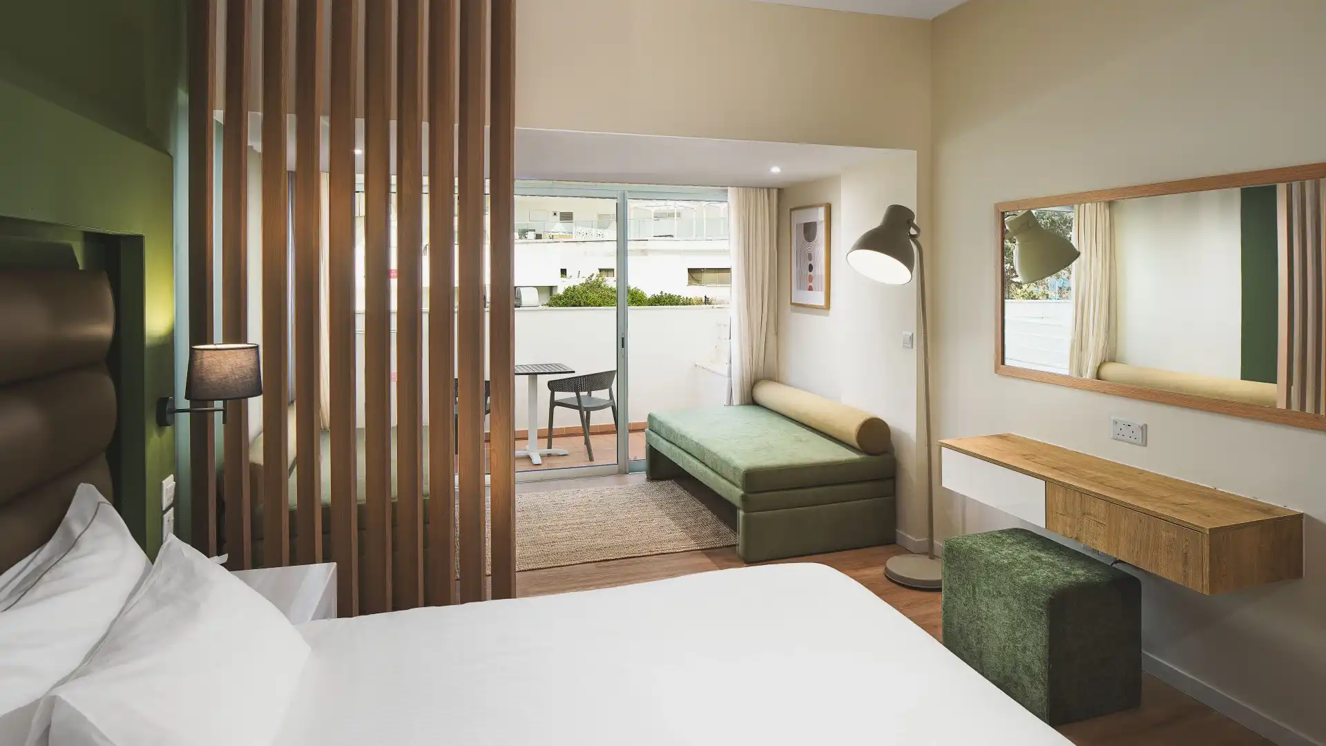 Leonardo Hotels & Resorts Mediterranean - familyRoomInlandView_06
