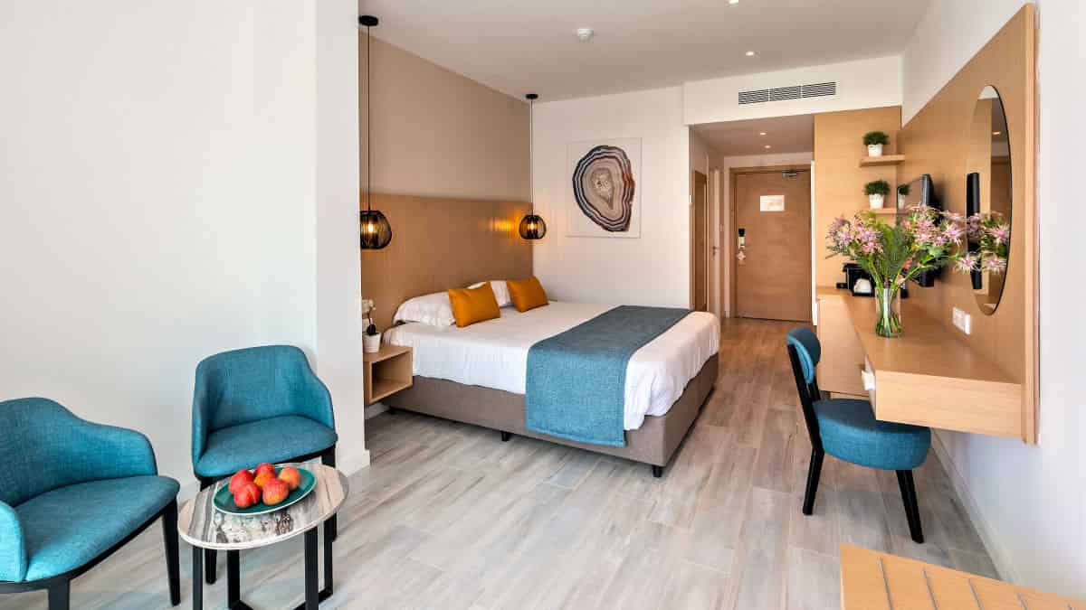 Leonardo Hotels & Resorts Mediterranean - twinDoubleInlandView_02