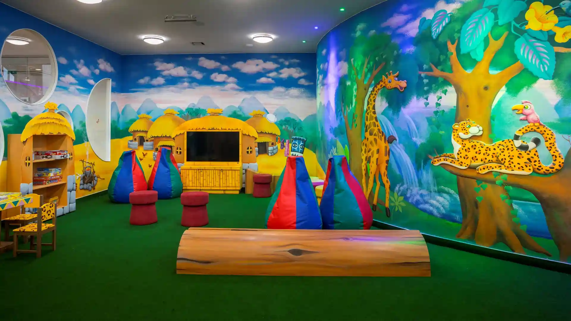 Leonardo Hotels & Resorts Mediterranean - leosJungleKingdomKidsClub_04