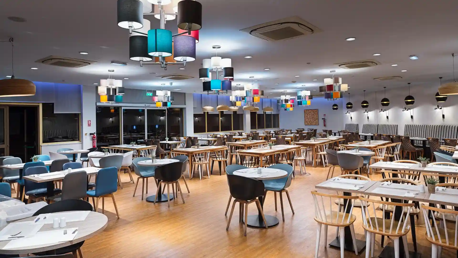 Leonardo Hotels & Resorts Mediterranean - blueHorizonRestaurant_03