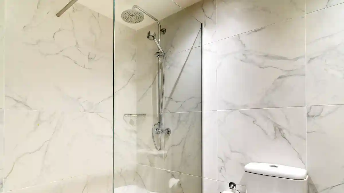 Leonardo Hotels & Resorts Mediterranean - deluxeRoomWithPanoramicInlandView_09