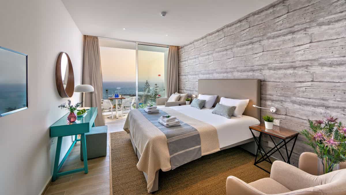Leonardo Hotels & Resorts Mediterranean - premiumStudioWithPanoramicSeaView_01