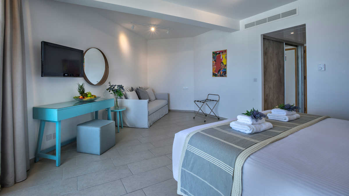 Leonardo Hotels & Resorts Mediterranean - studioSeaView_04