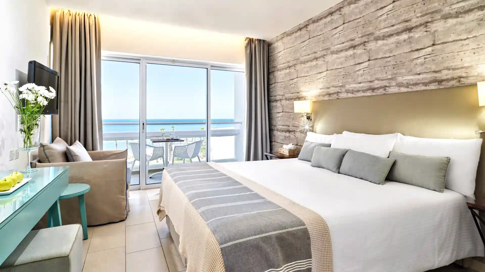 Leonardo Hotels & Resorts Mediterranean - twinDoubleSeaView_01